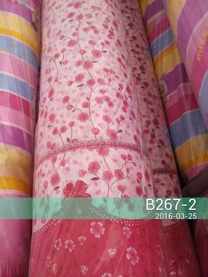 Tela impresa tejida 40gsm resistente de la arruga con floral impresa